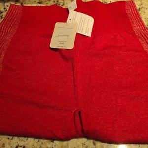 NWT's Fabletics Red ribbed workout leggings XL workout